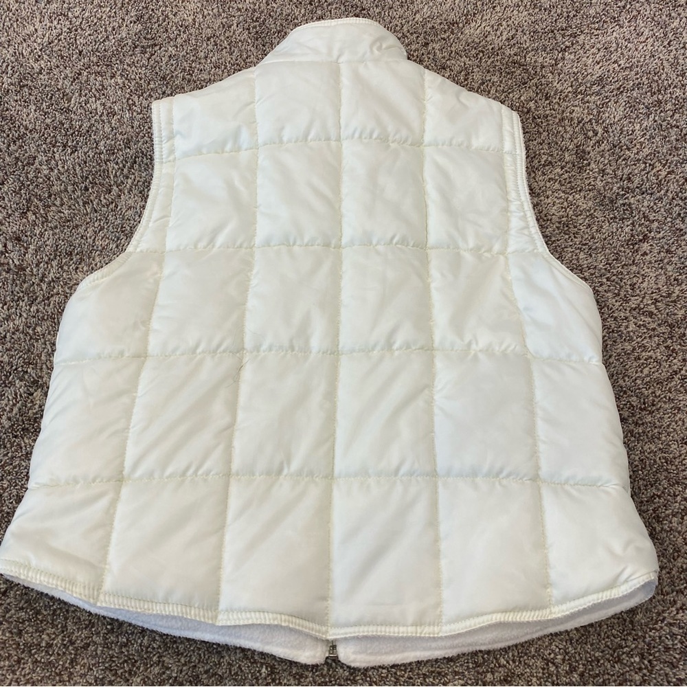 Susie Shier | Size L | Puffy Vest | Color white/cream | Winter | Fall - Picture 3 of 8